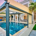 Villa Oludeniz 4 Bedroom Luxury