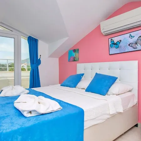 Oludeniz 4 Bedroom Luxury *