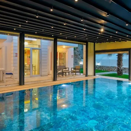 Oludeniz 4 Bedroom Luxury Villa