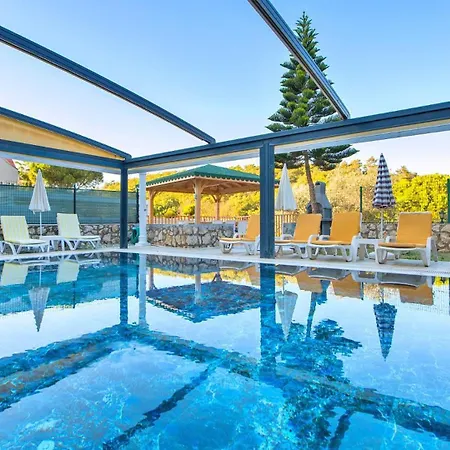 Oludeniz 4 Bedroom Luxury Villa *