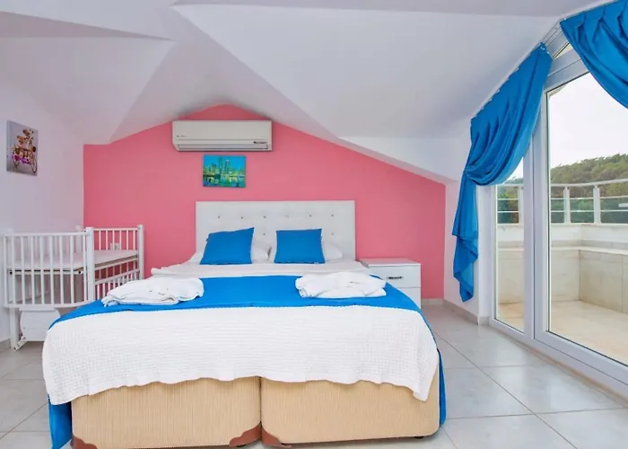 Oludeniz 4 Bedroom Luxury Vila *