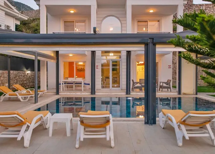 Oludeniz 4 Bedroom Luxury Vila *