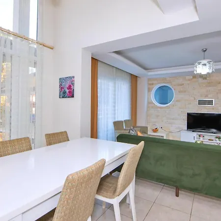 Oludeniz 4 Bedroom Luxury * Φετιγιέ