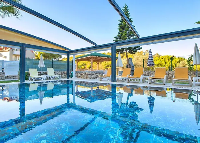 Oludeniz 4 Bedroom Luxury Villa *